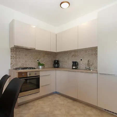 Apartment Fuer 6 Personen Ca 60 Qm In Pula-fondole, Istrien Istrische Riviera Stinjan
